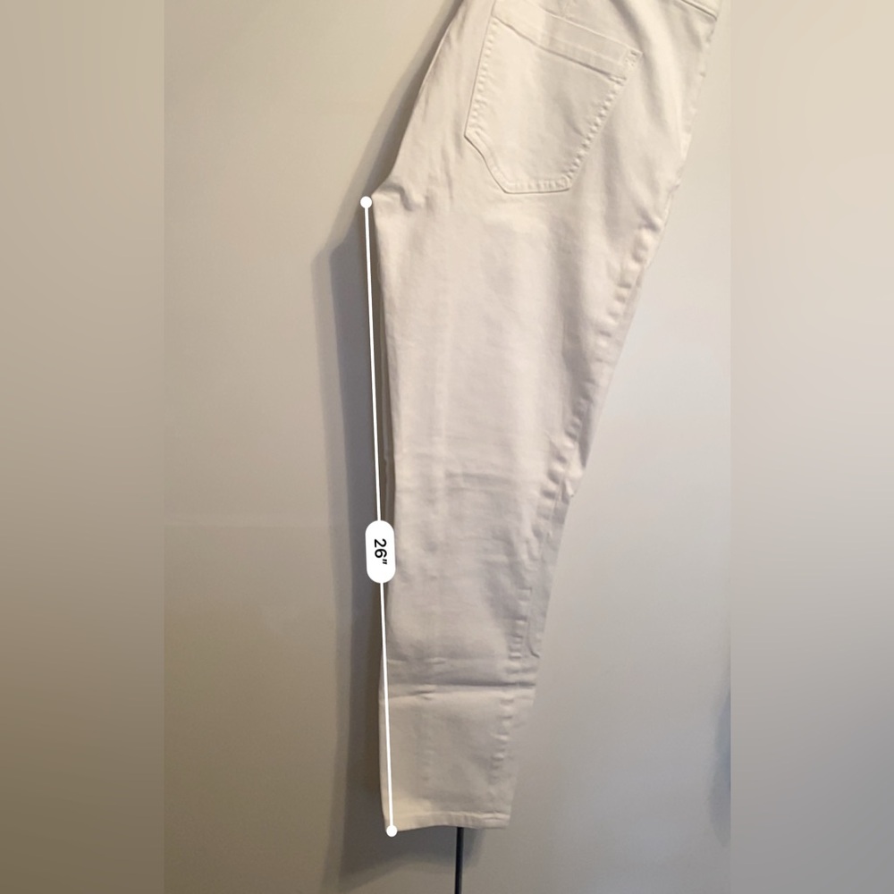 NWT - Ann Taylor White Skinny Jeans with Sailor Buttons - Sz 6 - Picture 9 of 9